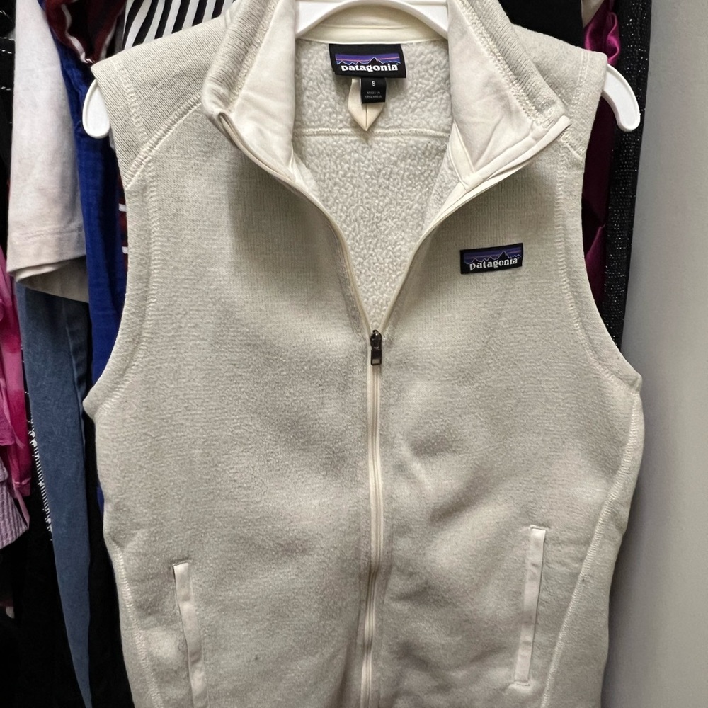 Patagonia Off-White Better Sweater Full Zip Vest